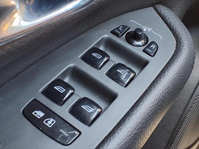 used 2022 Volvo XC90 car, priced at $35,700