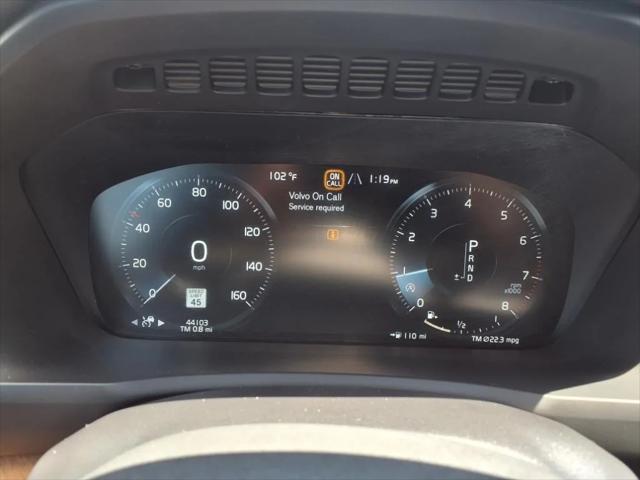 used 2022 Volvo XC90 car, priced at $35,700