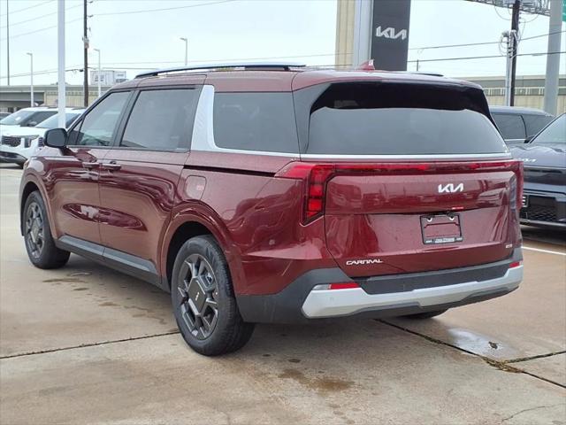 used 2025 Kia Carnival Hybrid car
