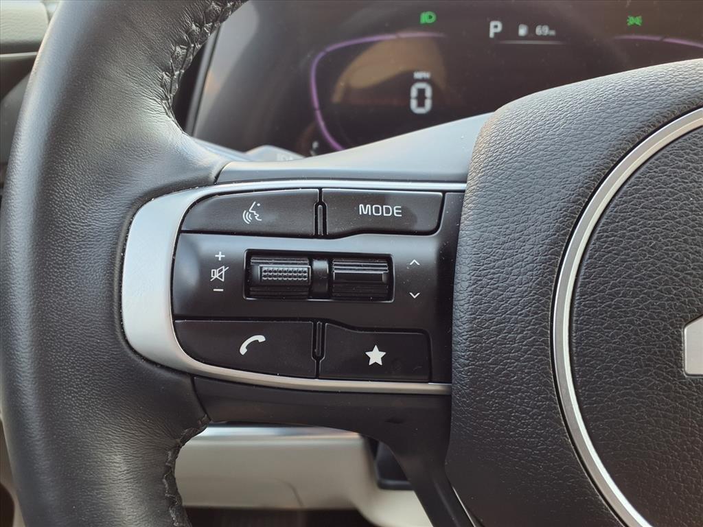 used 2025 Kia Sportage car, priced at $29,900