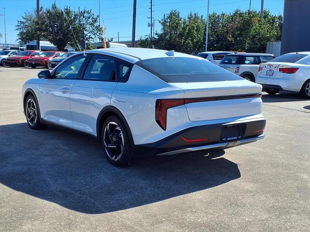 used 2025 Kia K4 car