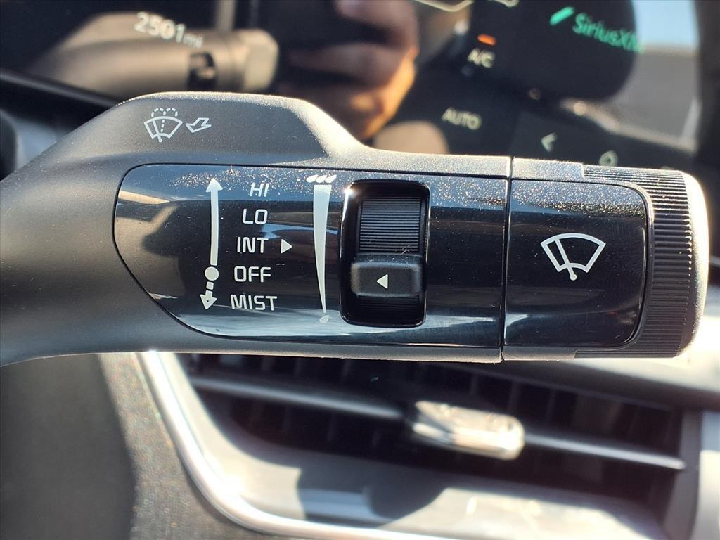 used 2025 Kia K4 car