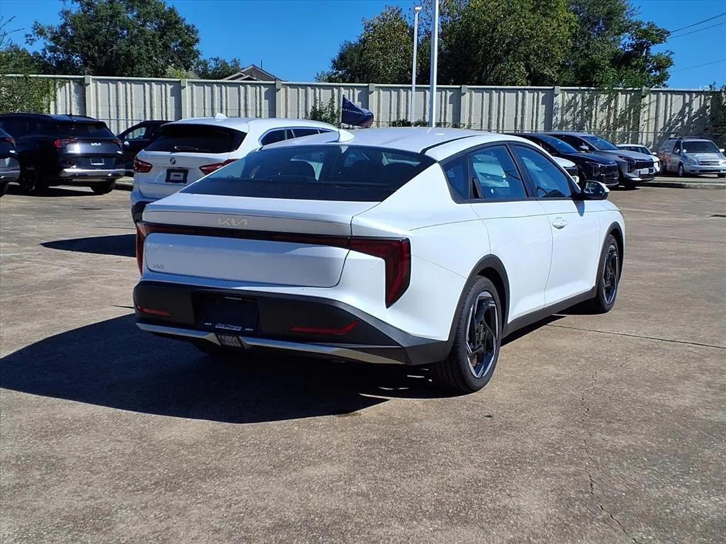 used 2025 Kia K4 car