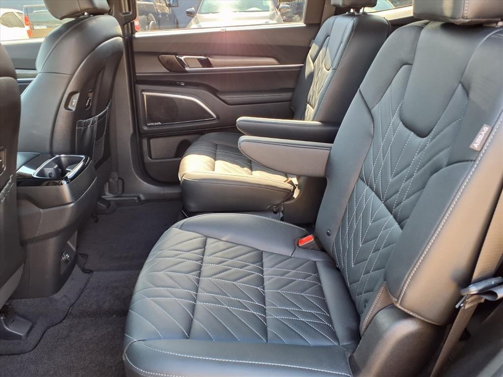 used 2024 Kia Telluride car, priced at $44,800