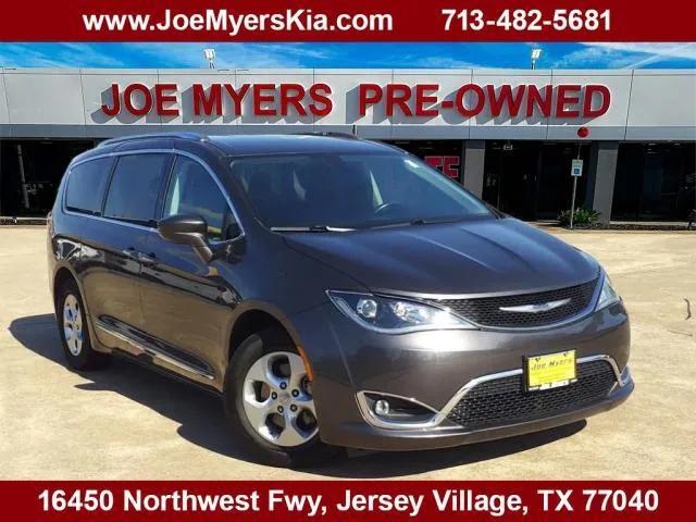 used 2017 Chrysler Pacifica car, priced at $14,700