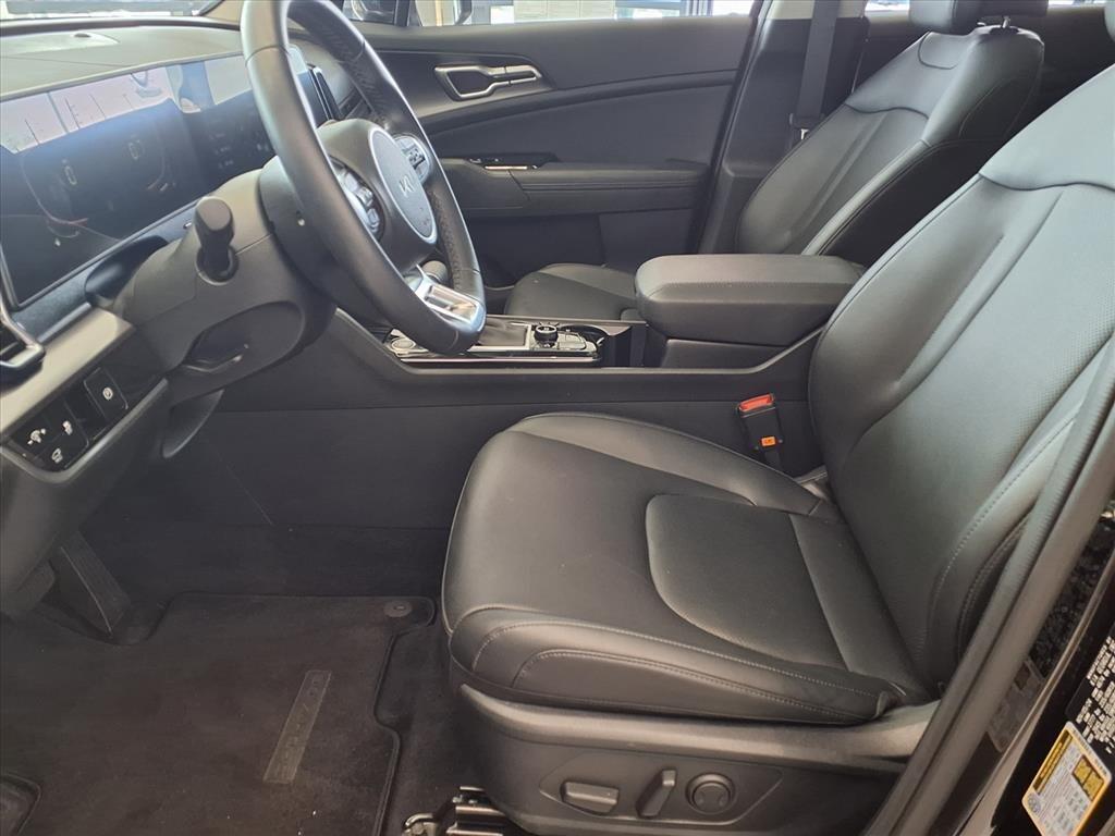 used 2025 Kia Sportage car, priced at $30,900