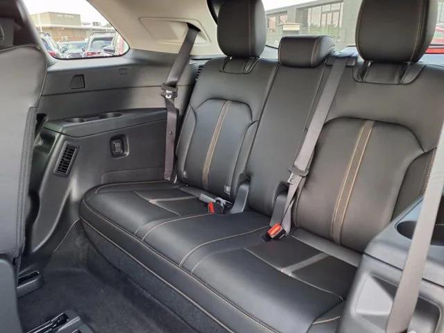 new 2025 Mazda CX-90 car, priced at $38,929