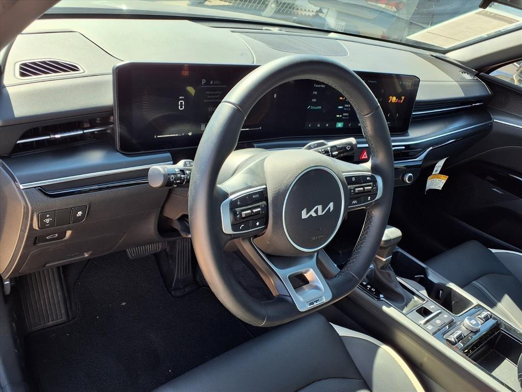 used 2025 Kia K5 car, priced at $29,800