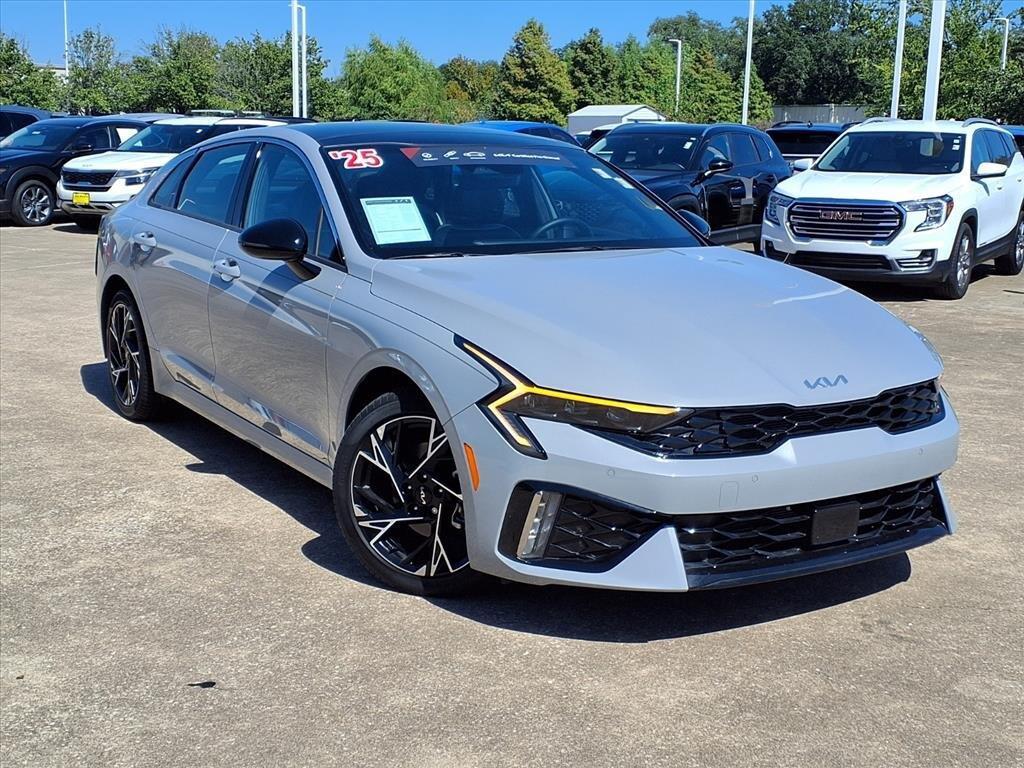 used 2025 Kia K5 car, priced at $29,800