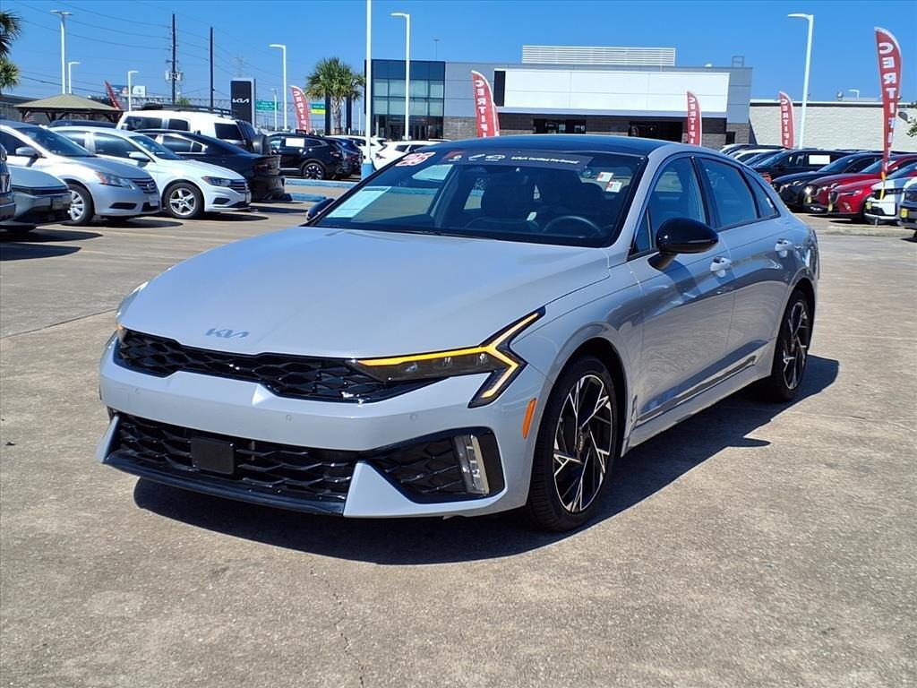 used 2025 Kia K5 car, priced at $29,800