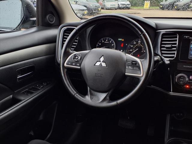 used 2014 Mitsubishi Outlander car, priced at $11,900