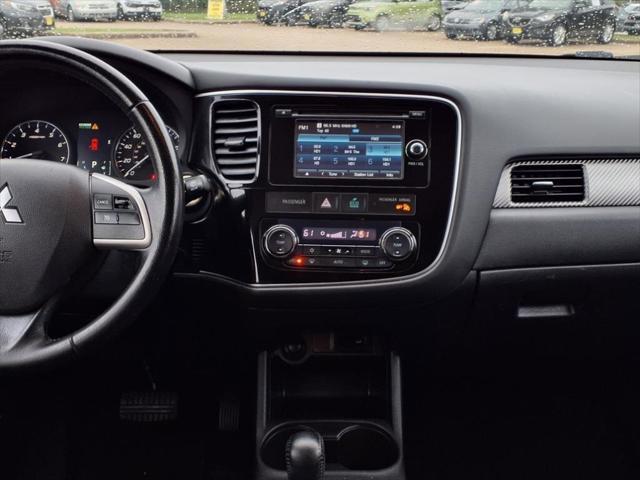 used 2014 Mitsubishi Outlander car, priced at $11,900