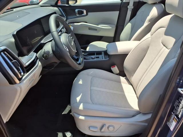 used 2025 Kia Sorento car, priced at $39,895