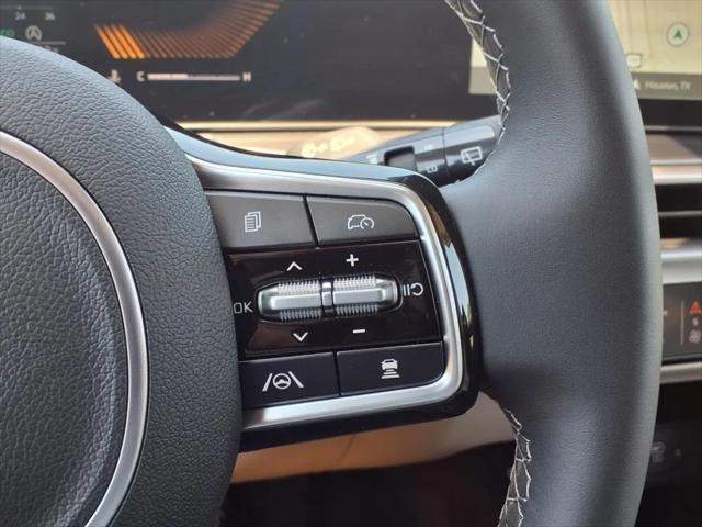used 2025 Kia Sorento car, priced at $39,895