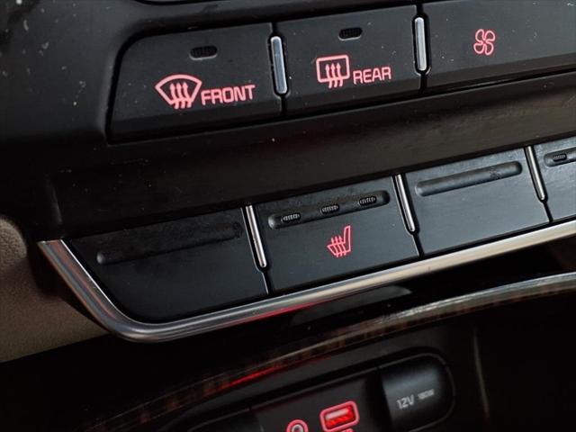 used 2019 Kia Sorento car, priced at $16,900