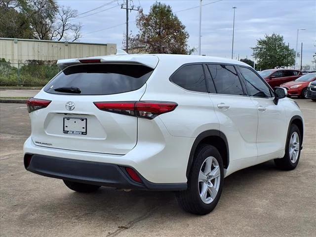 used 2020 Toyota Highlander car, priced at $26,800