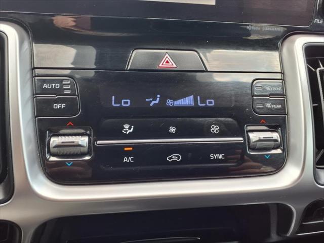 used 2022 Kia Sorento car, priced at $23,900