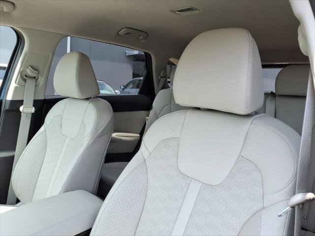 used 2025 Kia Sorento car, priced at $37,800