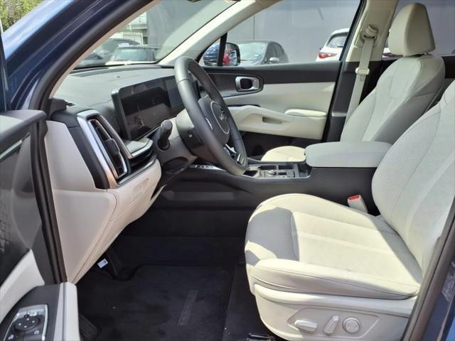 used 2025 Kia Sorento car, priced at $37,800
