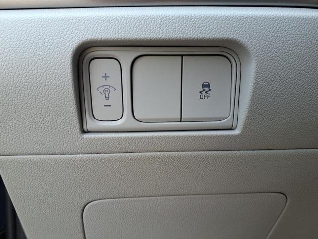 used 2025 Kia Sorento car, priced at $37,800