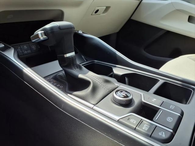 used 2025 Kia Sorento car, priced at $37,800