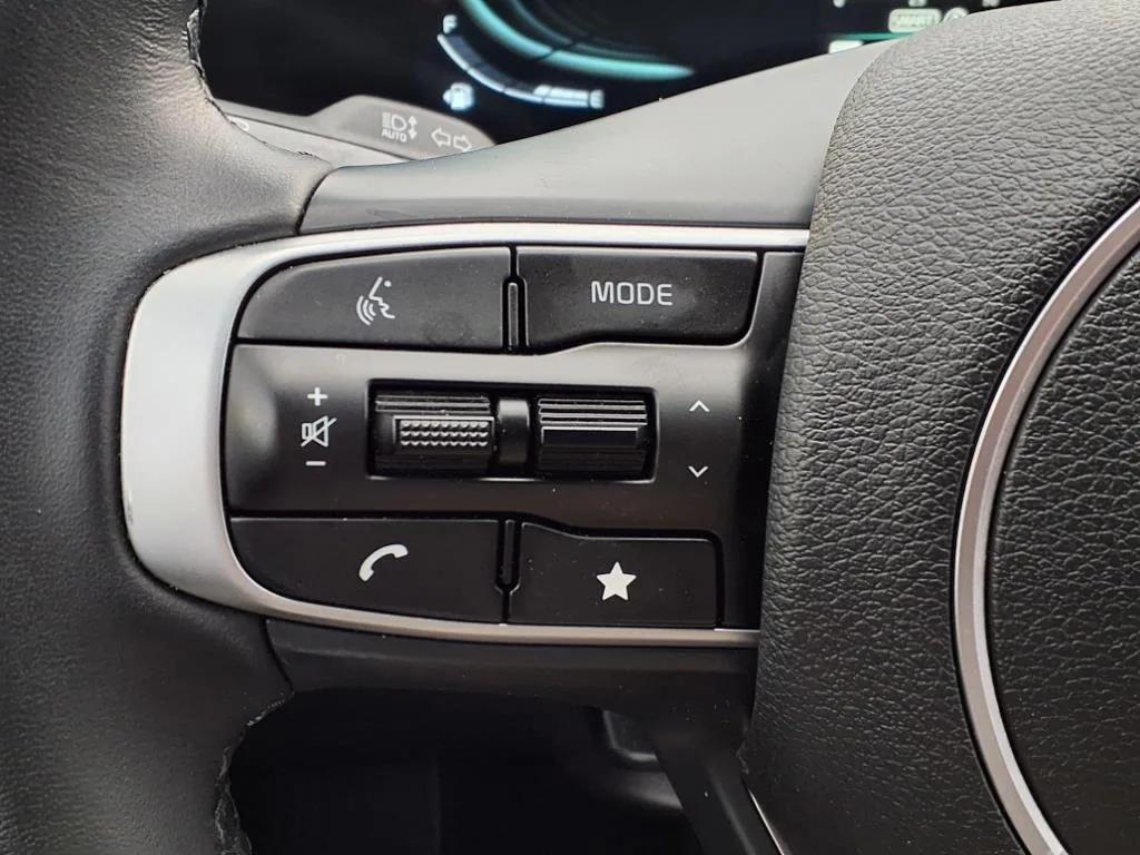 used 2025 Kia Sportage car, priced at $29,900