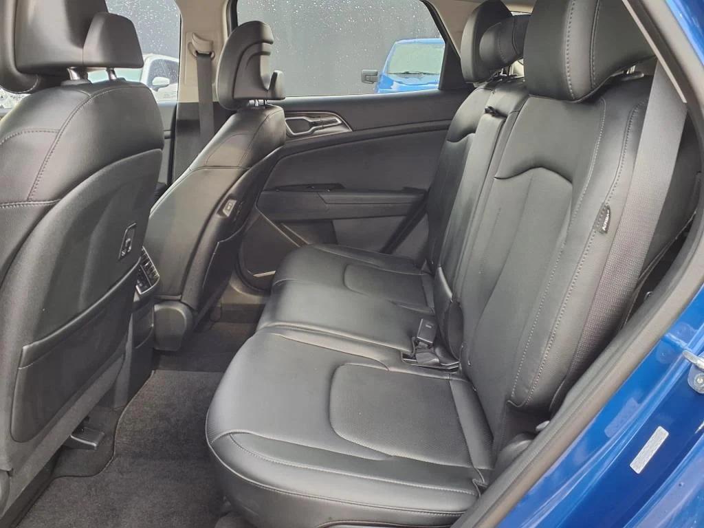 used 2025 Kia Sportage car, priced at $29,900