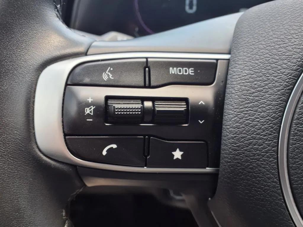 used 2025 Kia Sportage car, priced at $29,900