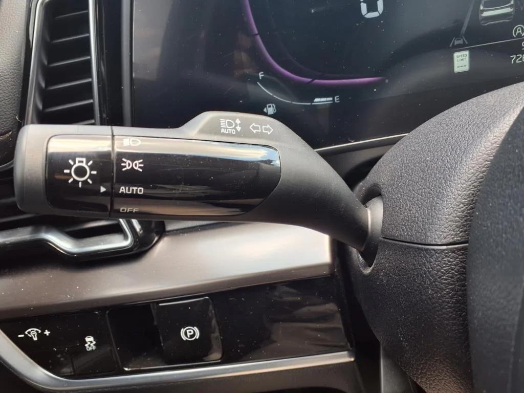 used 2025 Kia Sportage car, priced at $29,900