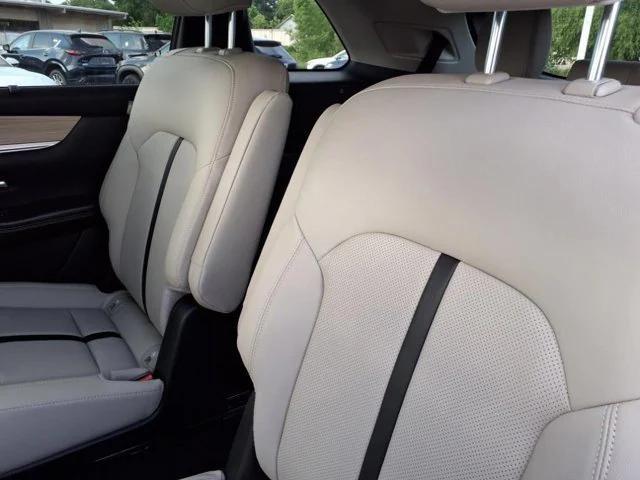 new 2025 Mazda CX-90 car, priced at $42,626