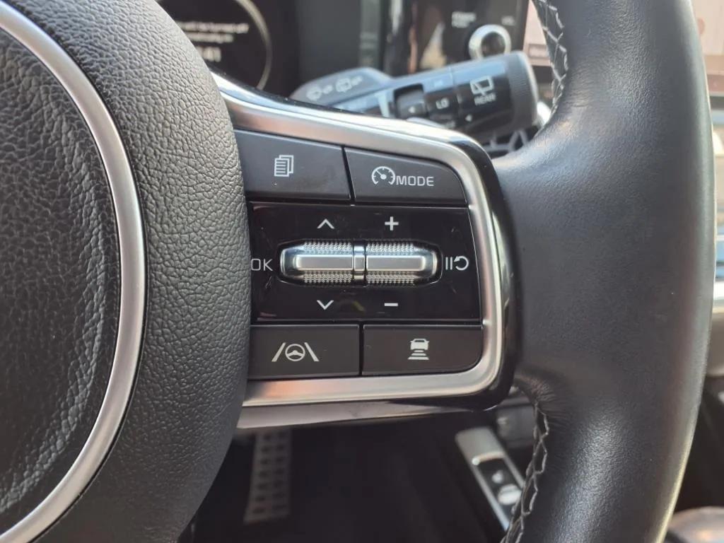 used 2022 Kia Sorento car, priced at $33,600