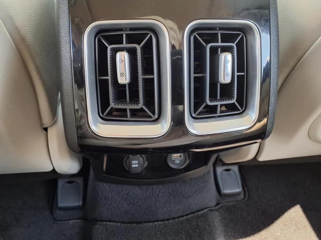 used 2022 Kia Sorento car, priced at $33,600