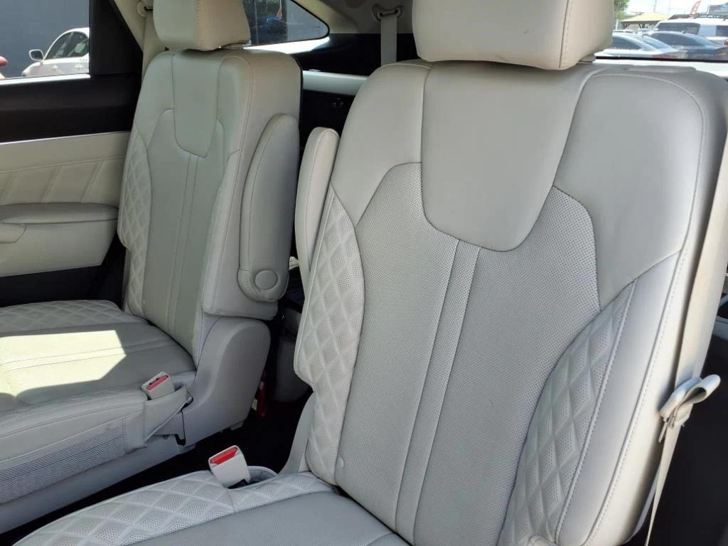 used 2022 Kia Sorento car, priced at $33,600