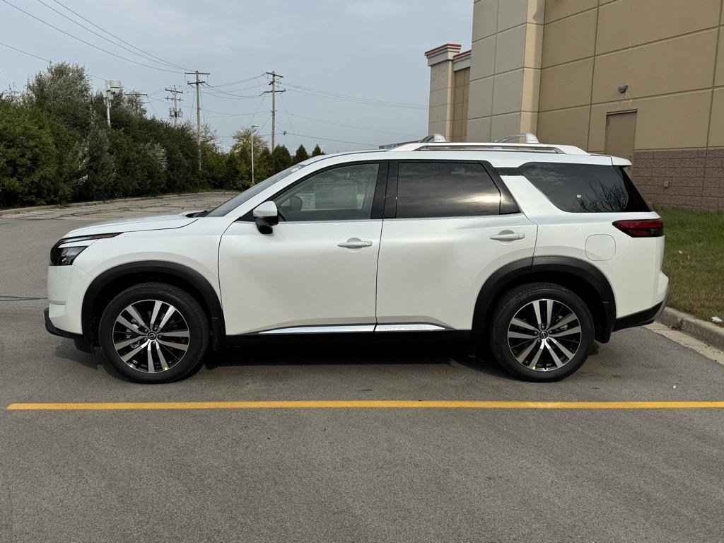 new 2025 Nissan Pathfinder car, priced at $45,959