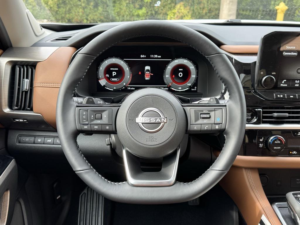 new 2025 Nissan Pathfinder car, priced at $45,959