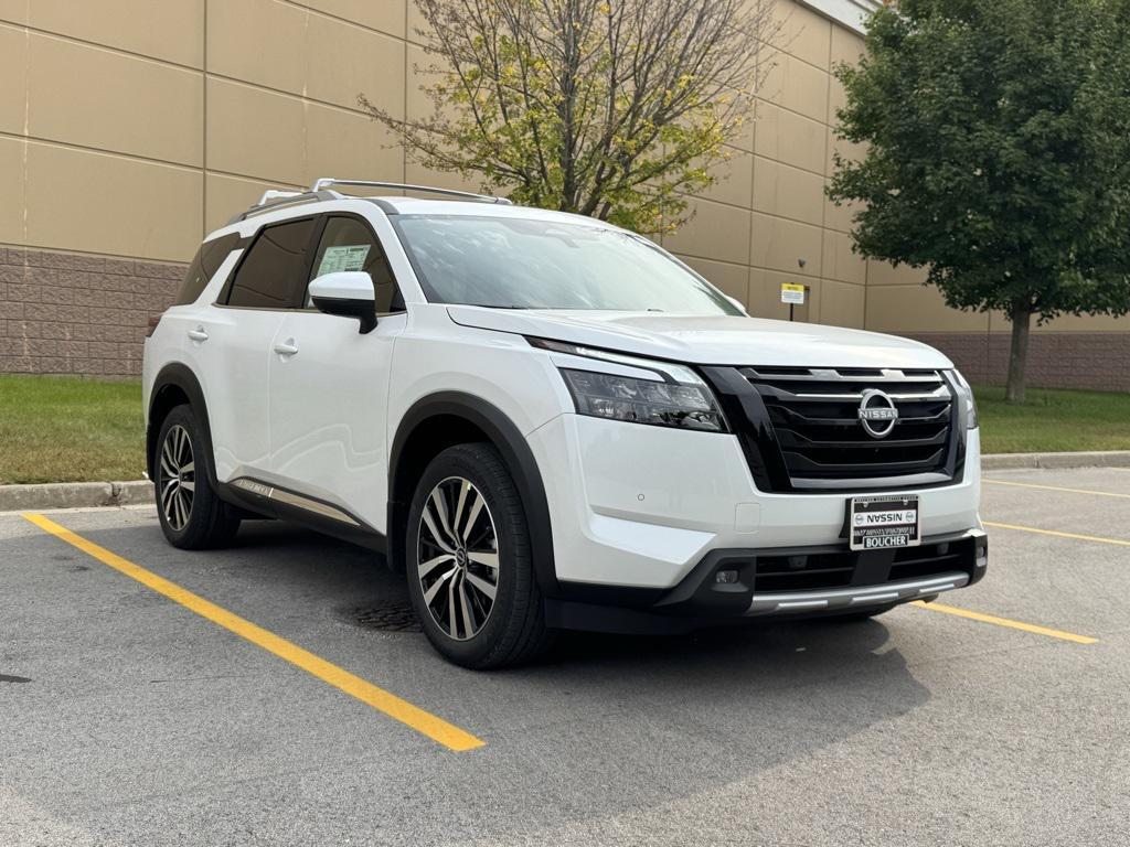 new 2025 Nissan Pathfinder car, priced at $45,959