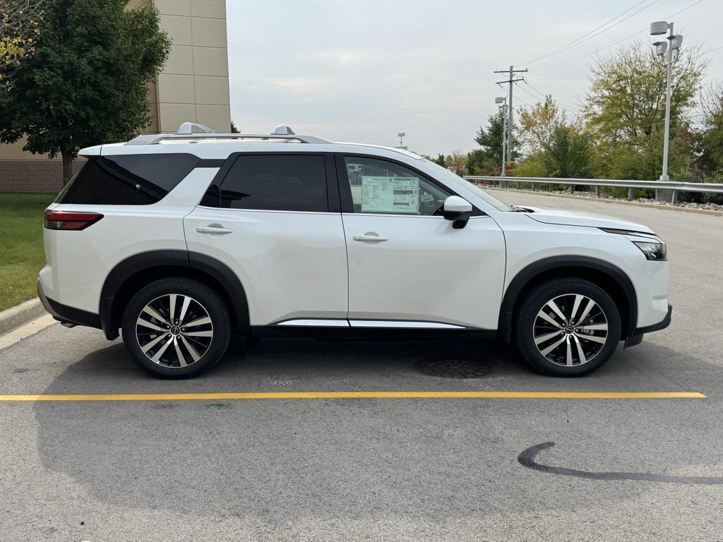 new 2025 Nissan Pathfinder car, priced at $45,959
