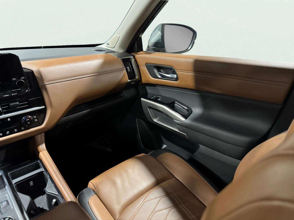 used 2024 Nissan Pathfinder car, priced at $39,997