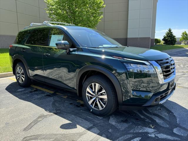 new 2024 Nissan Pathfinder car, priced at $41,981