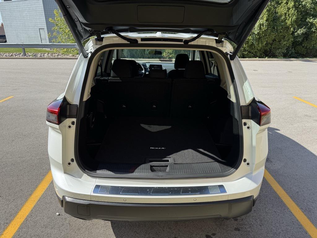 new 2026 Nissan Rogue car, priced at $31,301