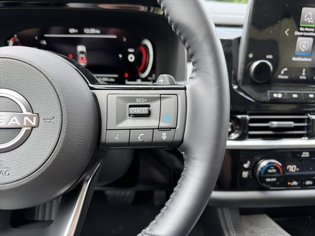 new 2025 Nissan Pathfinder car, priced at $51,153