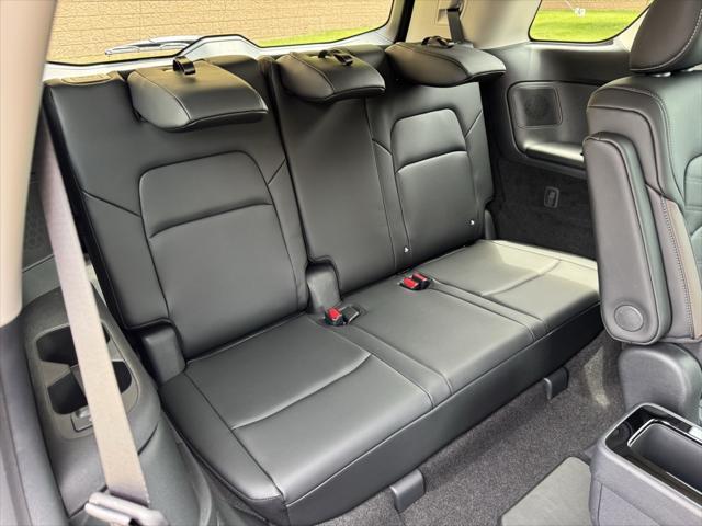 new 2025 Nissan Pathfinder car, priced at $51,153