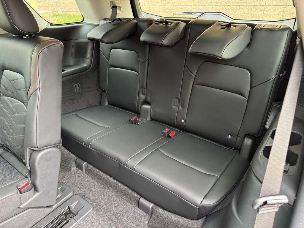 new 2025 Nissan Pathfinder car, priced at $49,495
