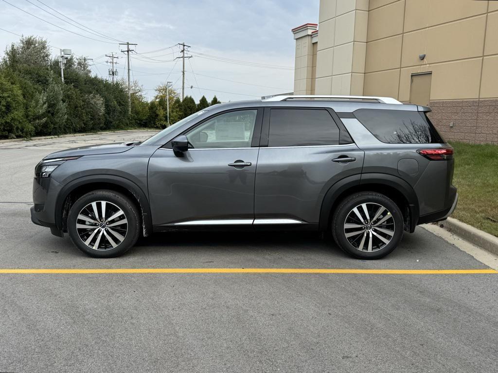 new 2025 Nissan Pathfinder car, priced at $49,495