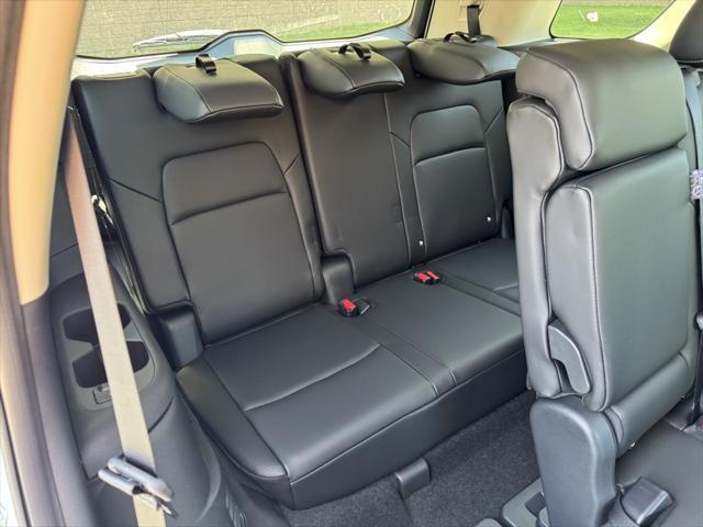 new 2025 Nissan Pathfinder car, priced at $44,664