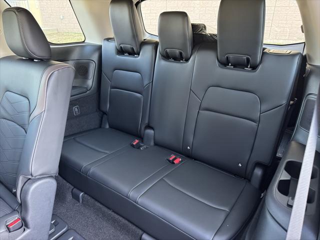 new 2025 Nissan Pathfinder car, priced at $52,397