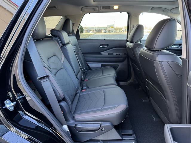 new 2025 Nissan Pathfinder car, priced at $52,397