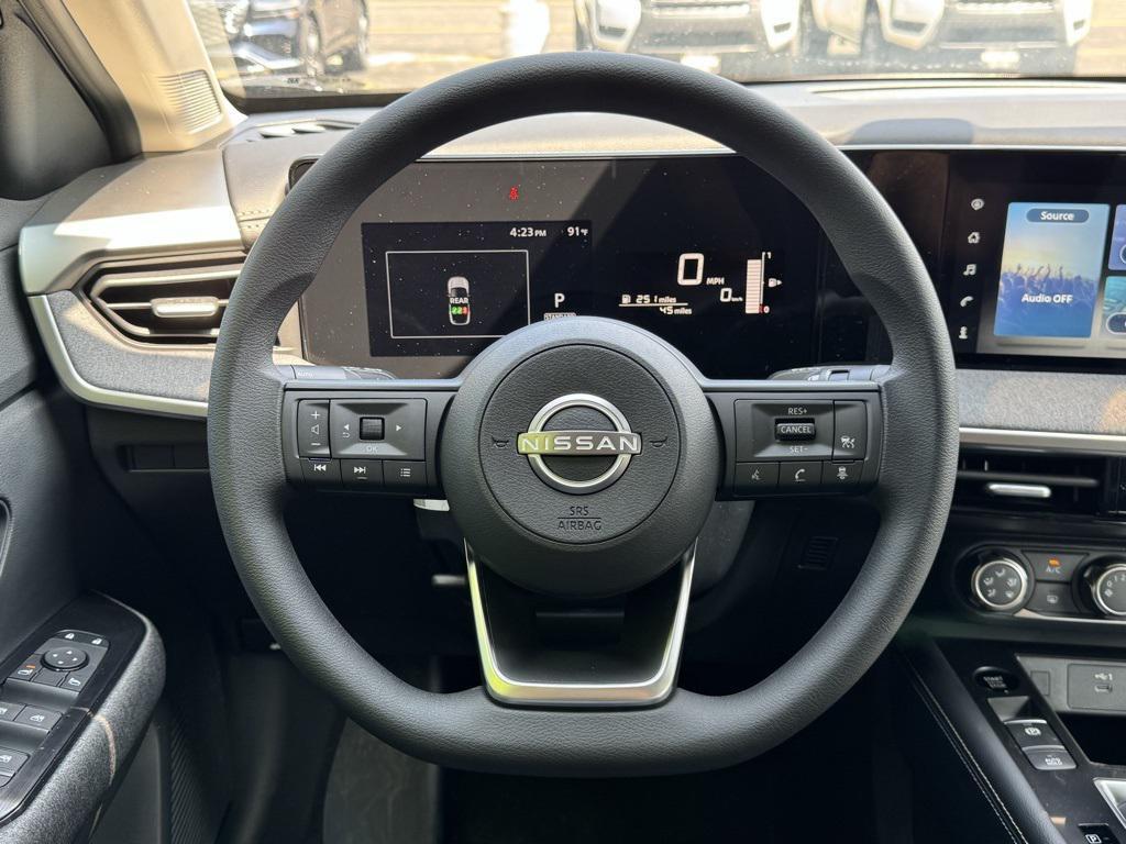 new 2025 Nissan Kicks car, priced at $26,168