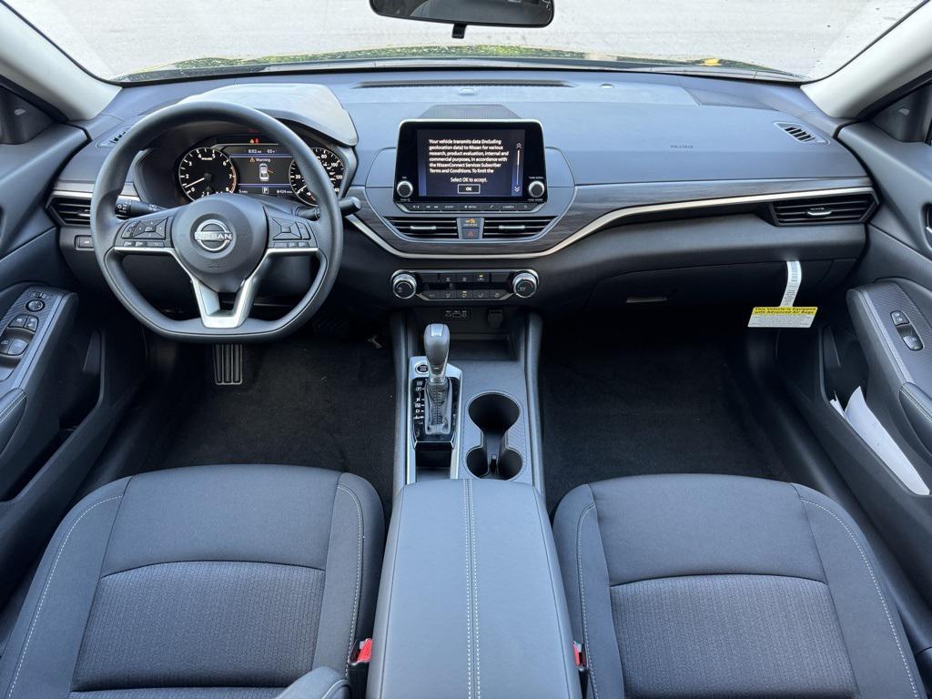 new 2025 Nissan Altima car, priced at $27,724