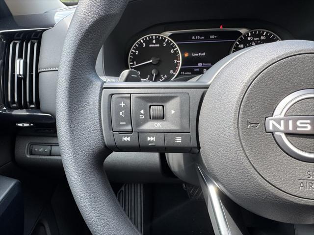 new 2025 Nissan Pathfinder car, priced at $38,428